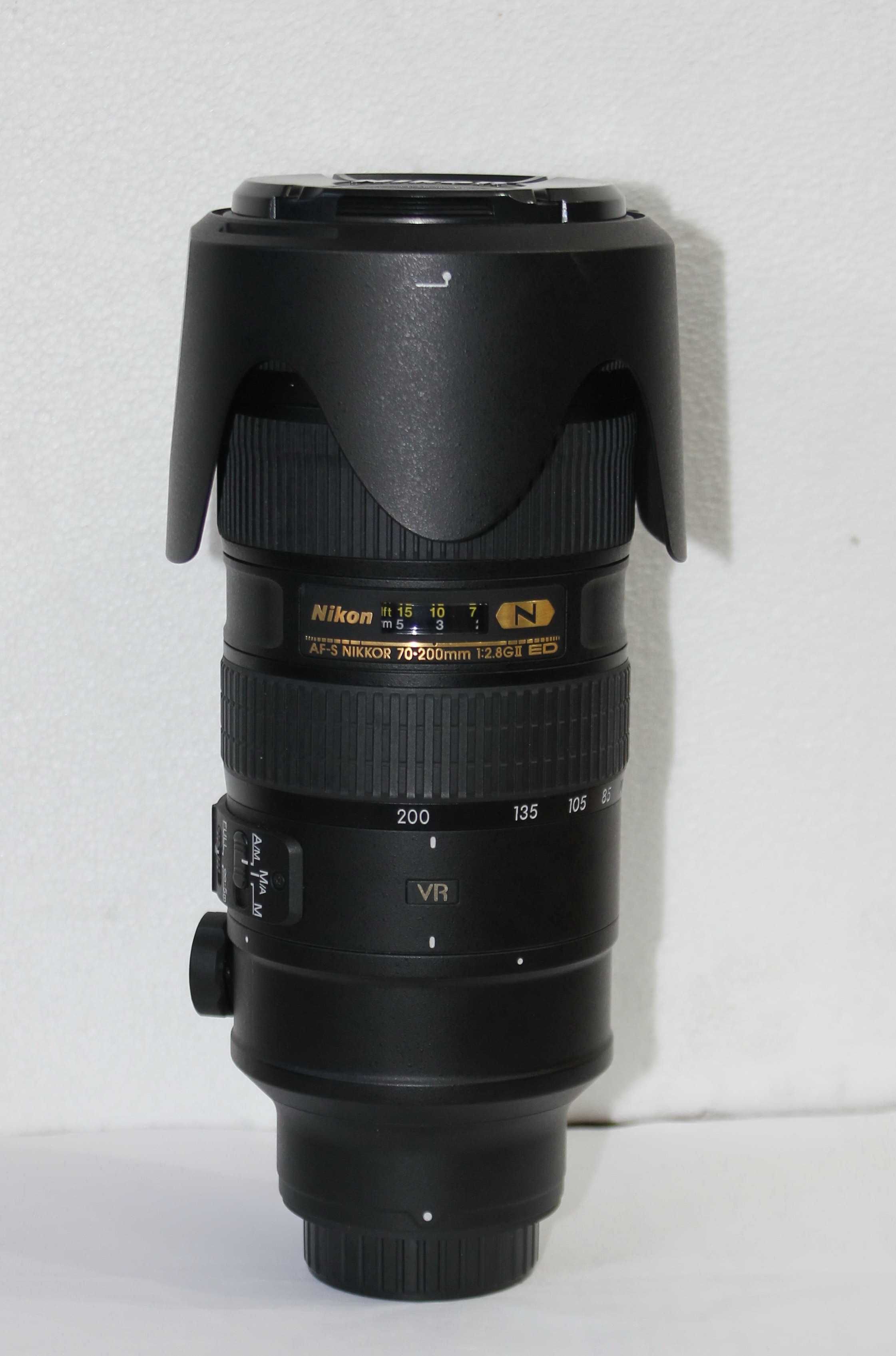 Nikon 70-200mm f/2.8G ED VR II AF-S
