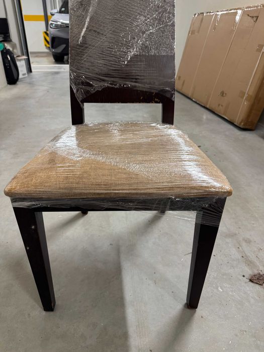 Conjunto de 6 Cadeiras de Madeira – Elegantes e Em Excelente Estado