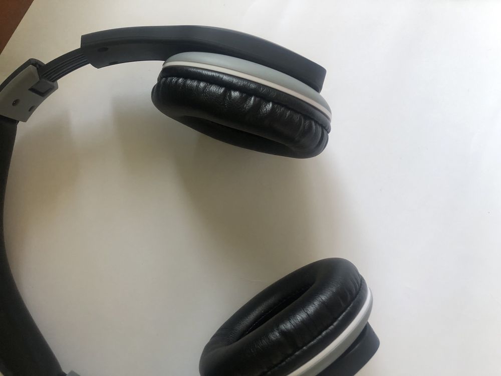 Навушники бездротові, дротові grundig