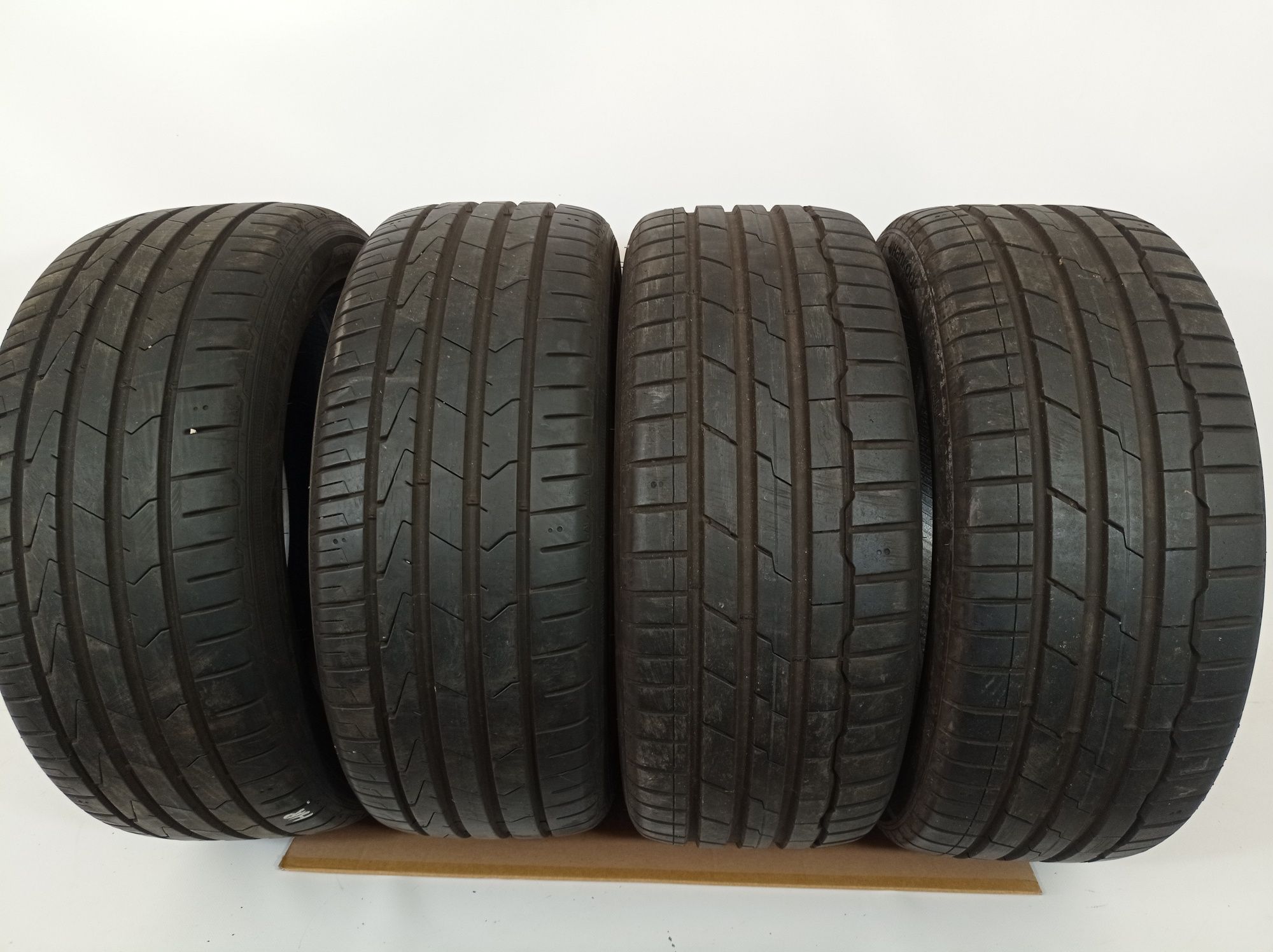235/45 r18 lato hankook