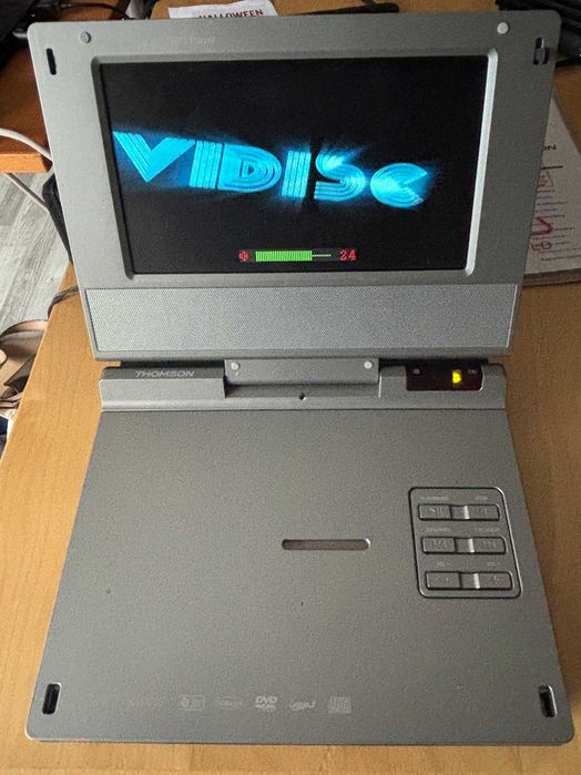 Leitor DVDs portátil Thomson DTH624