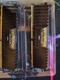 Оперативная память DDR4.