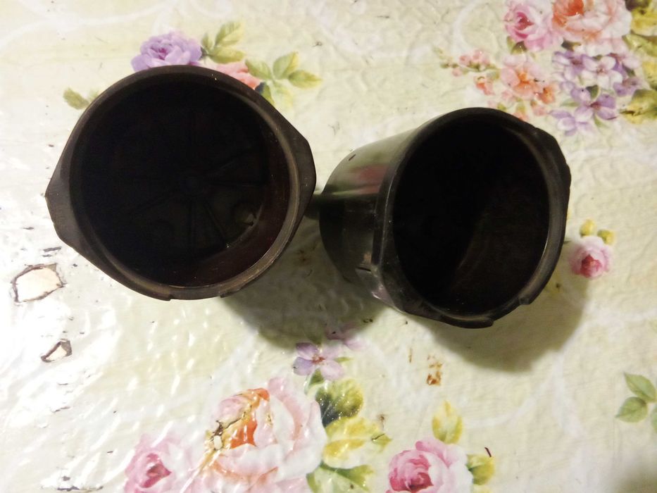 Коричневая и чёрная крышка трамблёра от ВАЗ 2101-2107 (цена за 2 шт.)