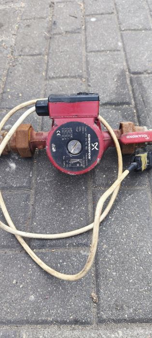 Pompa obiegowa Grundfos UPS 25-40