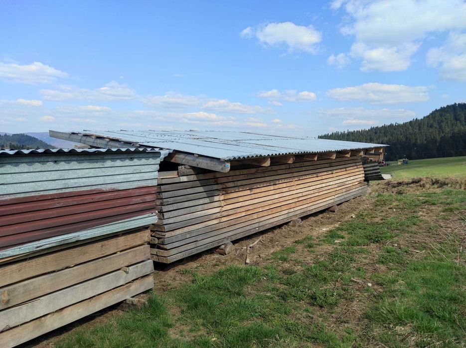 Drewno konstrukcyjne, bale, monolity