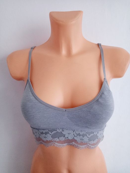 Sportowy biustonosz hunkemöller r.S