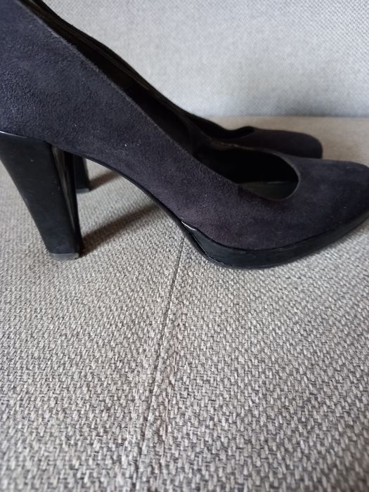 Czułenka , 37 do 37/5 z zamszu