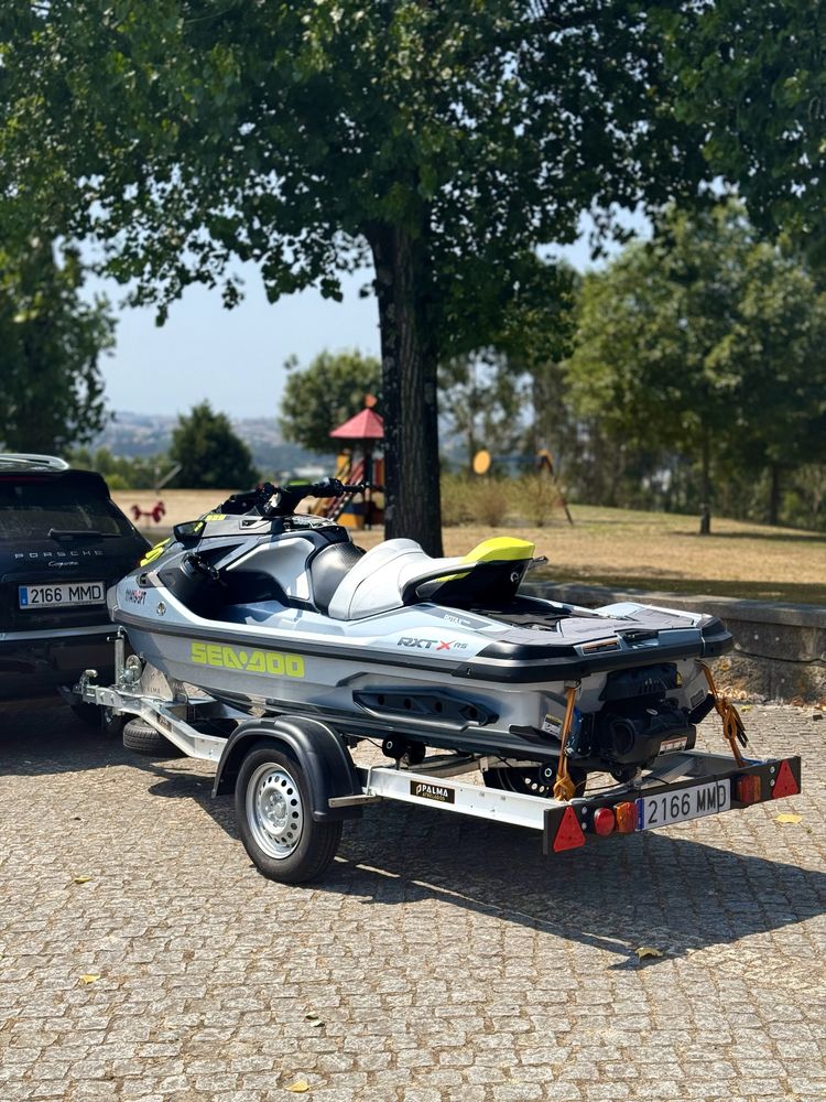 Sea-Doo RXT-X 325 RS
