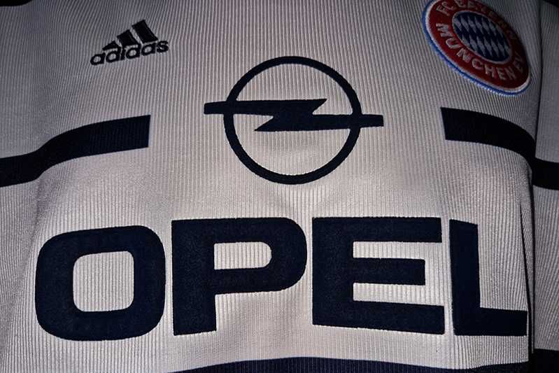 Bayern Monachium Adidas Official Replica 1999-00 away size: L-XL