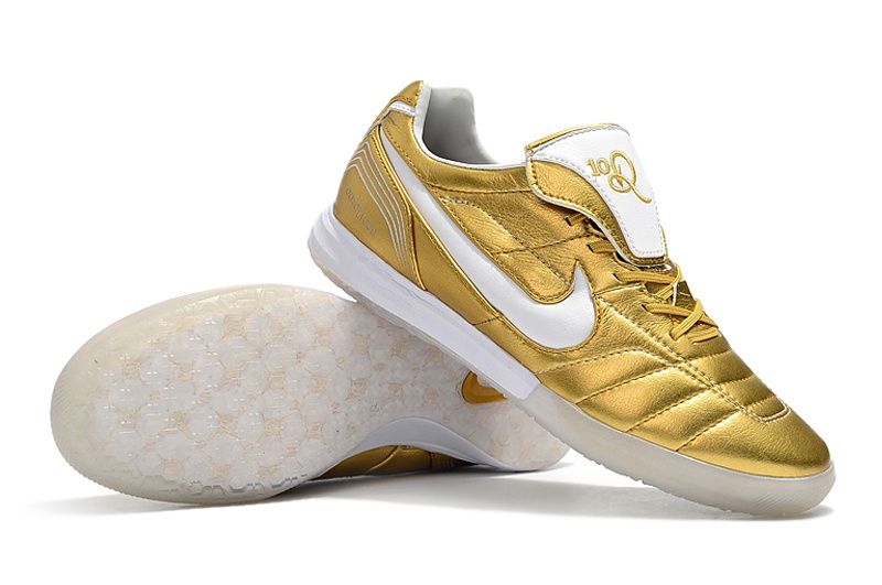 Nike Tiempo Ronaldinho