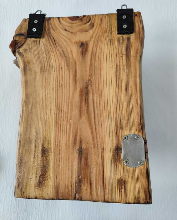 Ключниця сувенірна з деревини