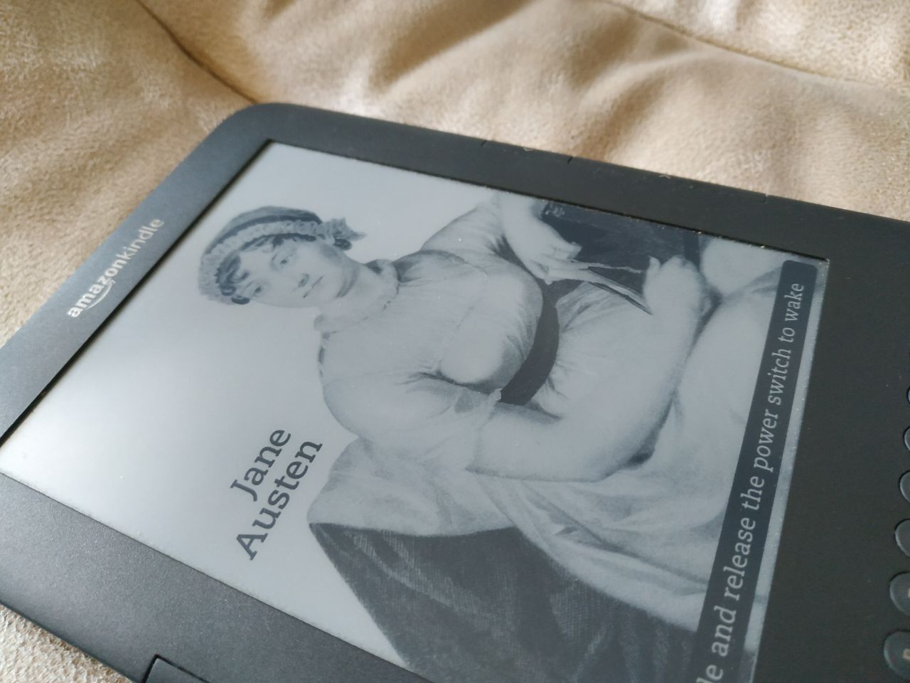 Електронна книга Amazon Kindle 3 электронная книга ридер Амазон Киндл
