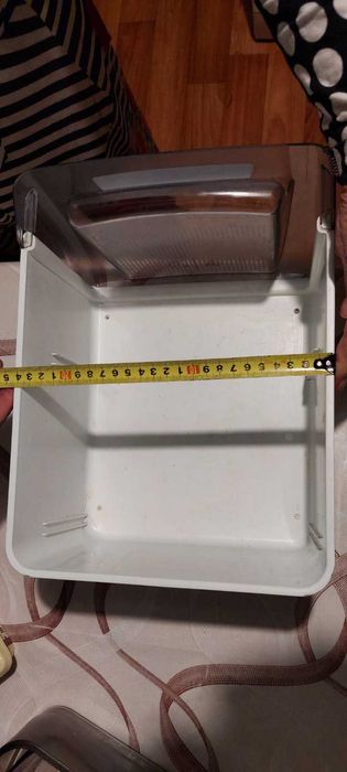 Ящички від холодильника Ariston