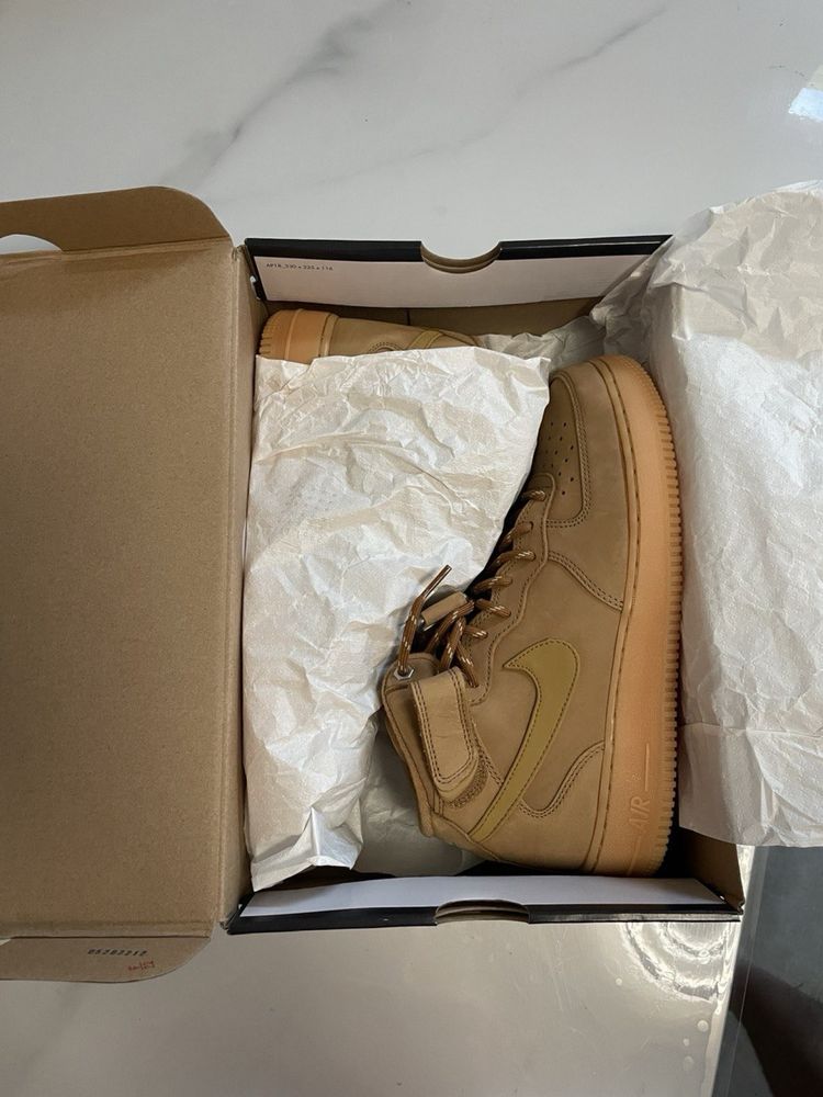 Прадам нові Nike Air Force 1 Mid, не підійшов розмір