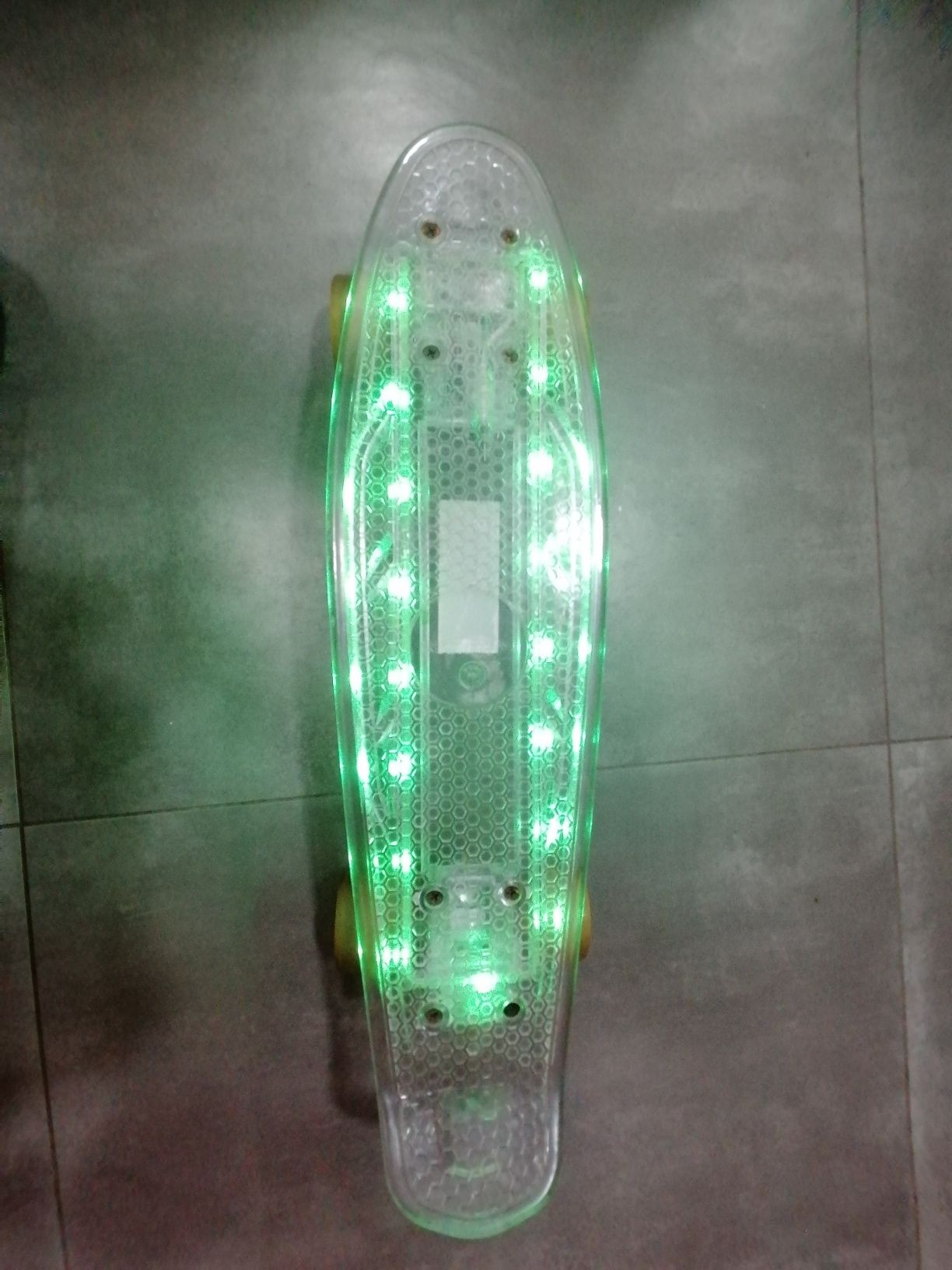 Skate com  ledes