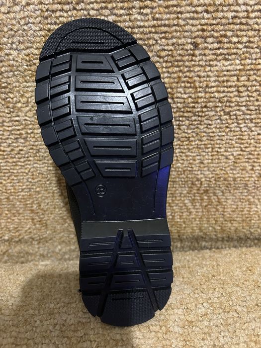 Чоловічі черевики - 32 розмір.