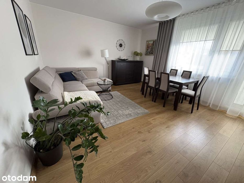 Komfortowe 3-pokojowe mieszkanie na Janowie. Gotowe do zamieszkania!