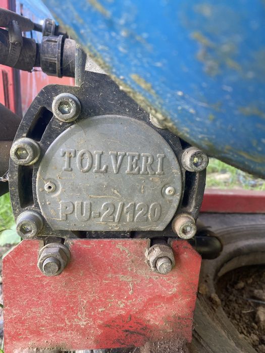 Продам оприскувач навісний на 600 літрів