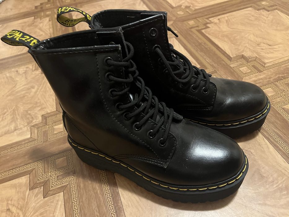 Dr. Martens 38 розмір