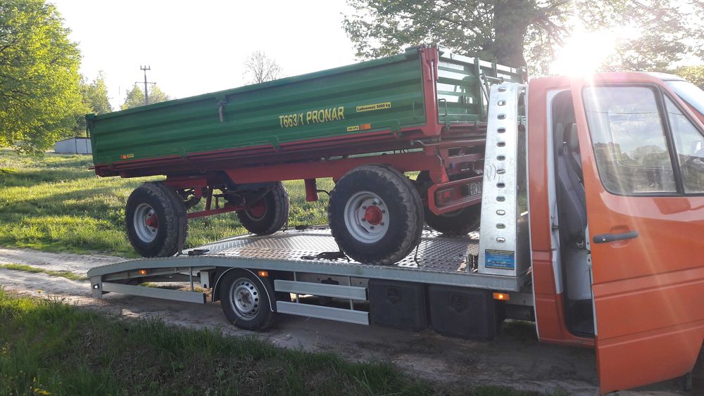 Autolaweta pomoc drogowa holowanie usługi transportowe