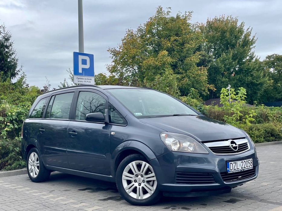 Opel Zafira 1.8 LPG // Alusy // Bdb Stan // Zadbana // 7 Osob // Hak