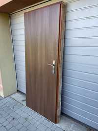 Drzwi kompletne z ościeżnicą wewnetrzne 80 Lewe