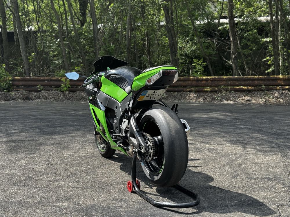 Kawasaki ZX10R на документах Видеообзор