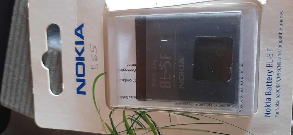 Caixa telemovel Nokia E65
