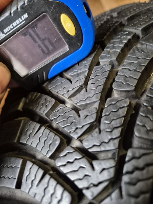 185/60/15 Falken komplet Zima 7,5mm 20r