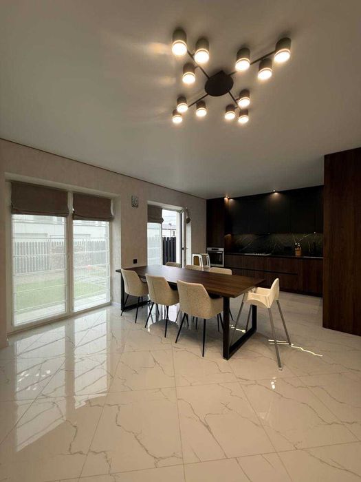 Таунхаус з ремонтом у Крихівцях