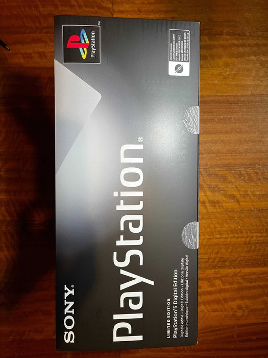 Playstation 5 Slim - Edição Limitada 30 aniversário [SELADA]