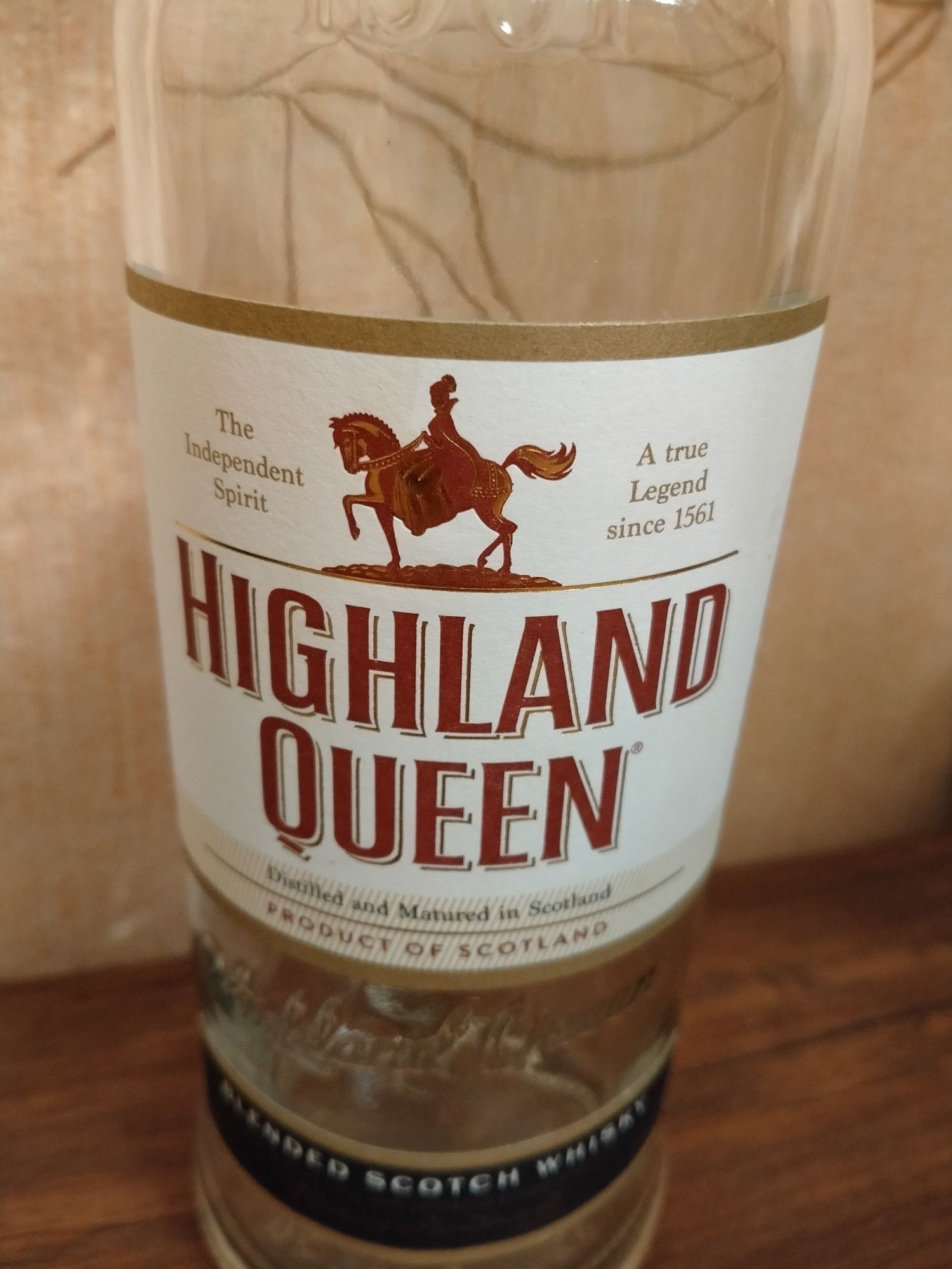 Пустая бутылка из под виски бленд" Higtland Gueen"