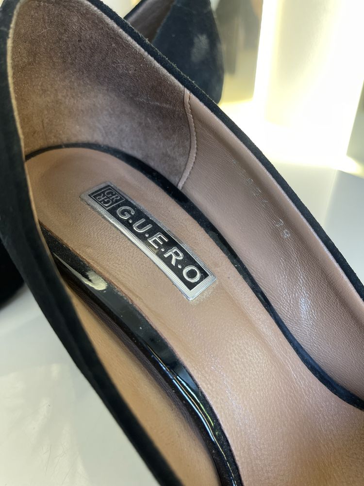 Черная замгевая обувь G.U.E.R.O туфли женские