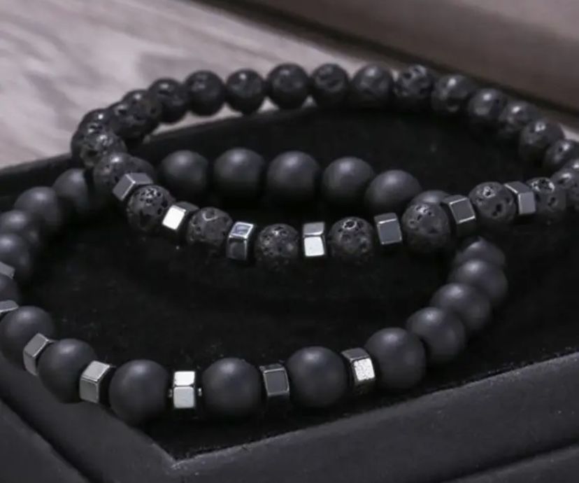 Чоловічі браслети з натурального каменю