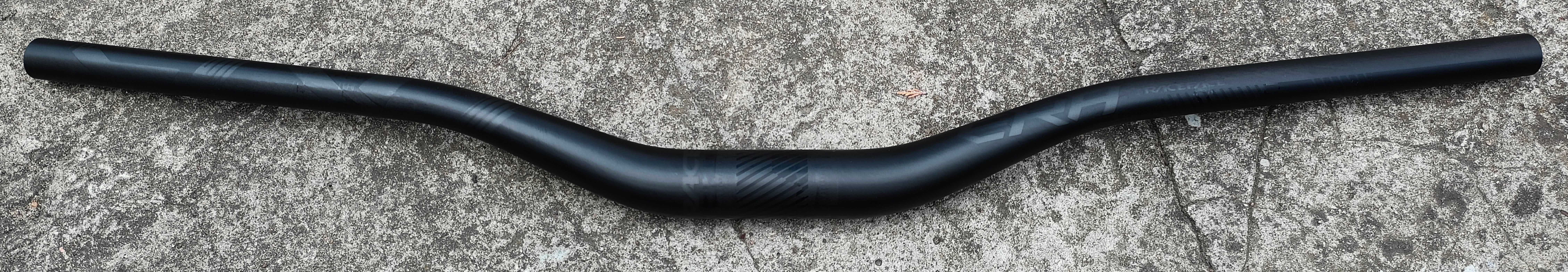 Kierownica RACE FACE ERA 35 780mm, 40rise, stealth, karbon, NOWA