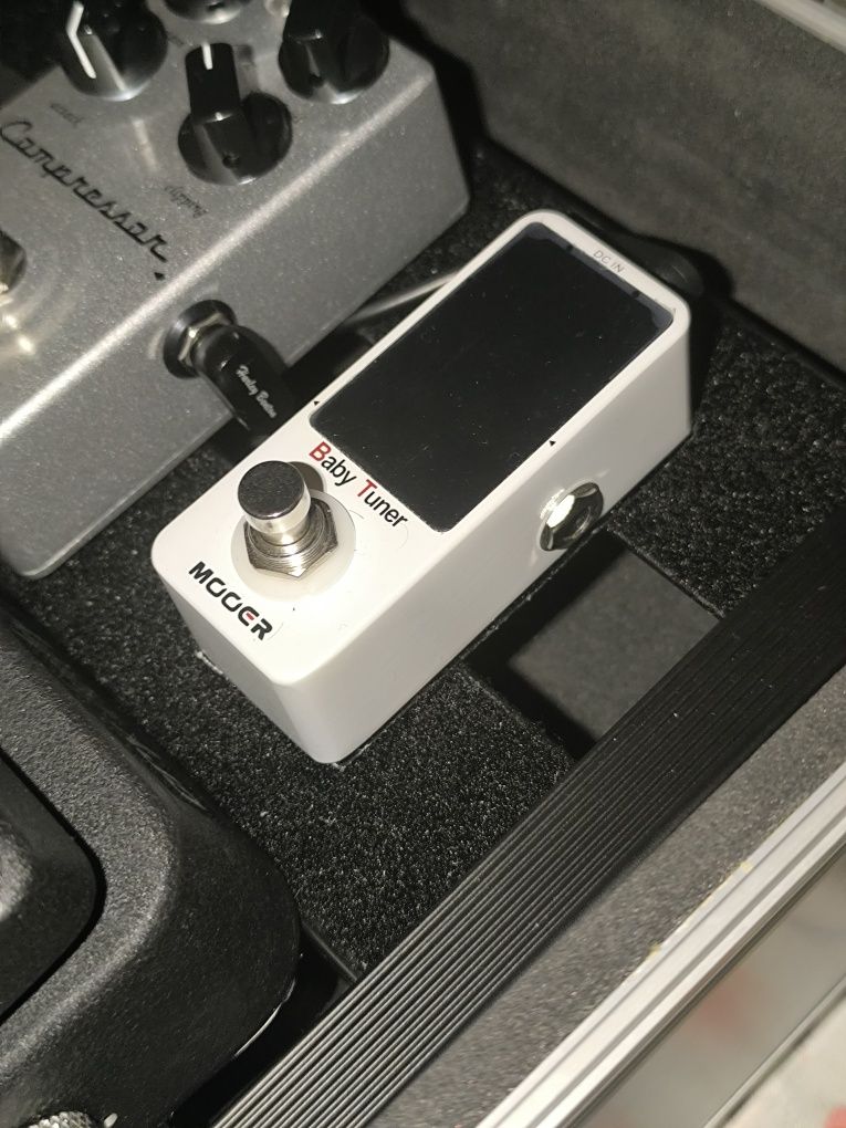Mooer Baby Tuner (semi-novo)