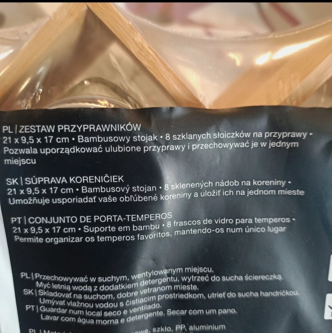Zestaw przyprawników 8sztuk z bambusowym stojakiem