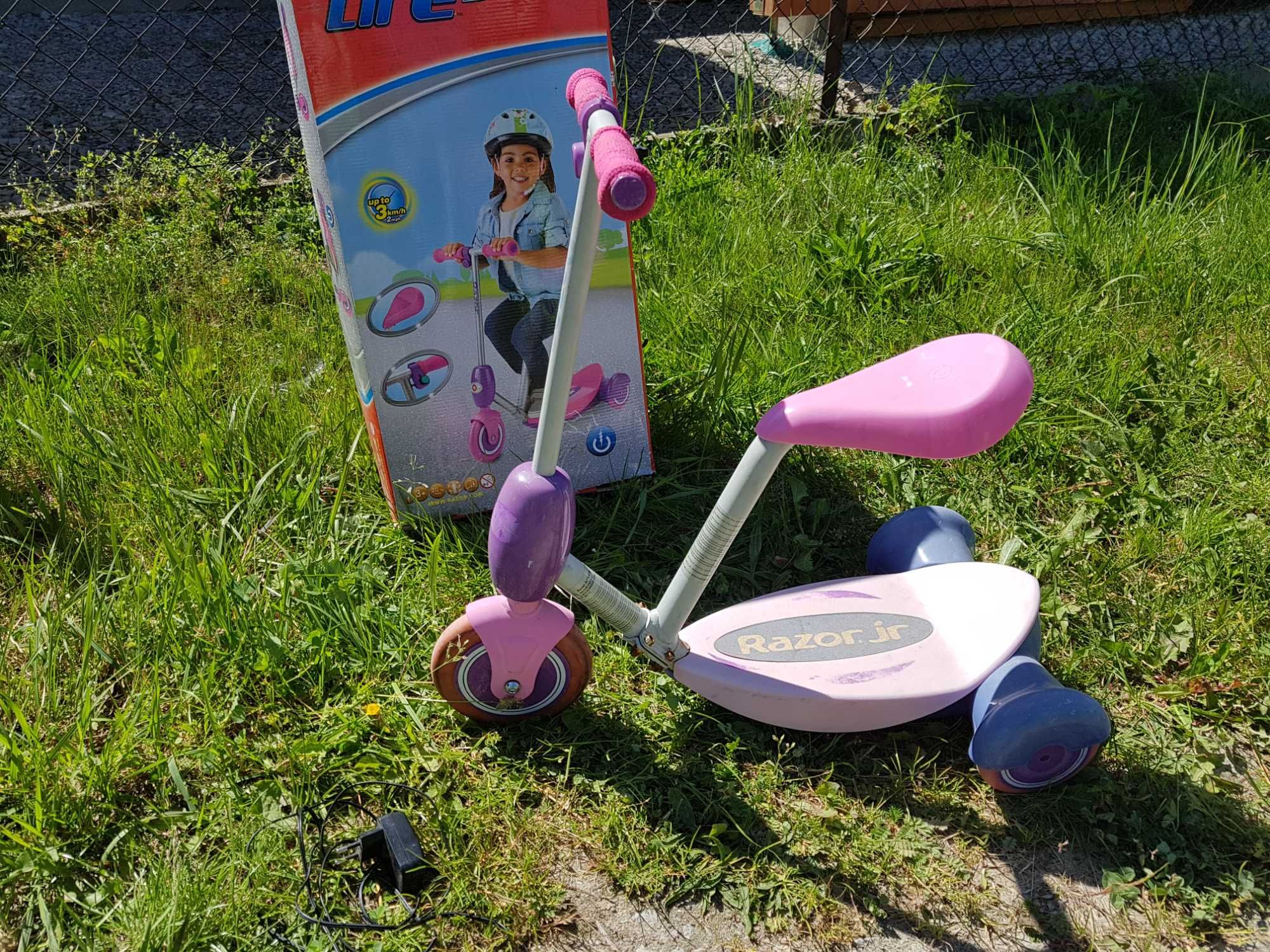 Hulajnoga elektryczna dla dzieci razor