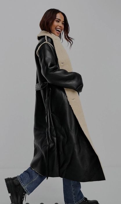 Дубленка очень тёплая и стильная