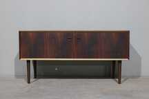 Aparador Edmund Brouer em pau santo | Danish Design