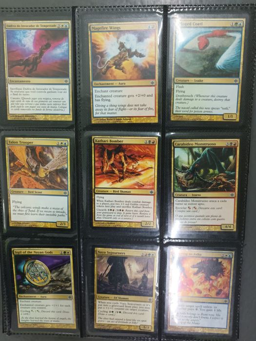 Lote 72 Cartas Magic The Gathering com Bolsas Incluídas