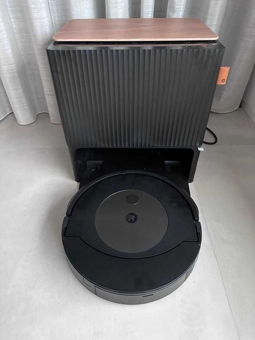Aspirador iRobot ROOMBA J9+ - Como NOVO