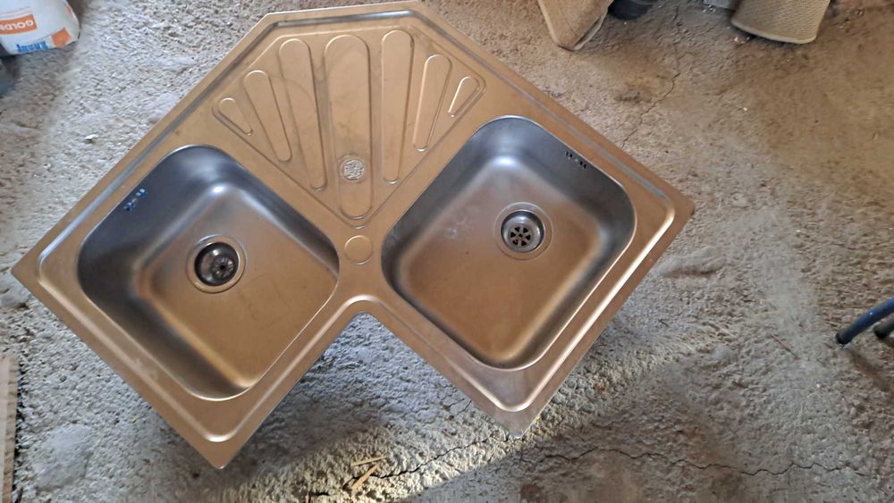 zlew dwukomorowy narożny