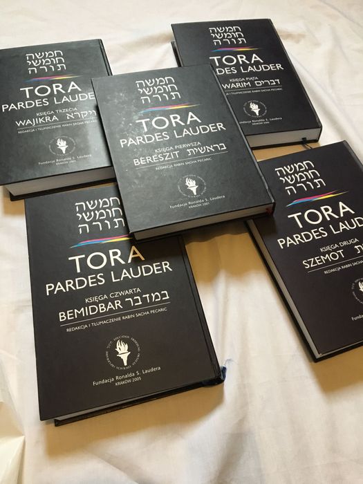 Tora , Biblia, Pardes Lauder, Sacha Pecaric, Pięcioksiąg