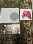 Xbox One S 1tb + pad + 2 gry