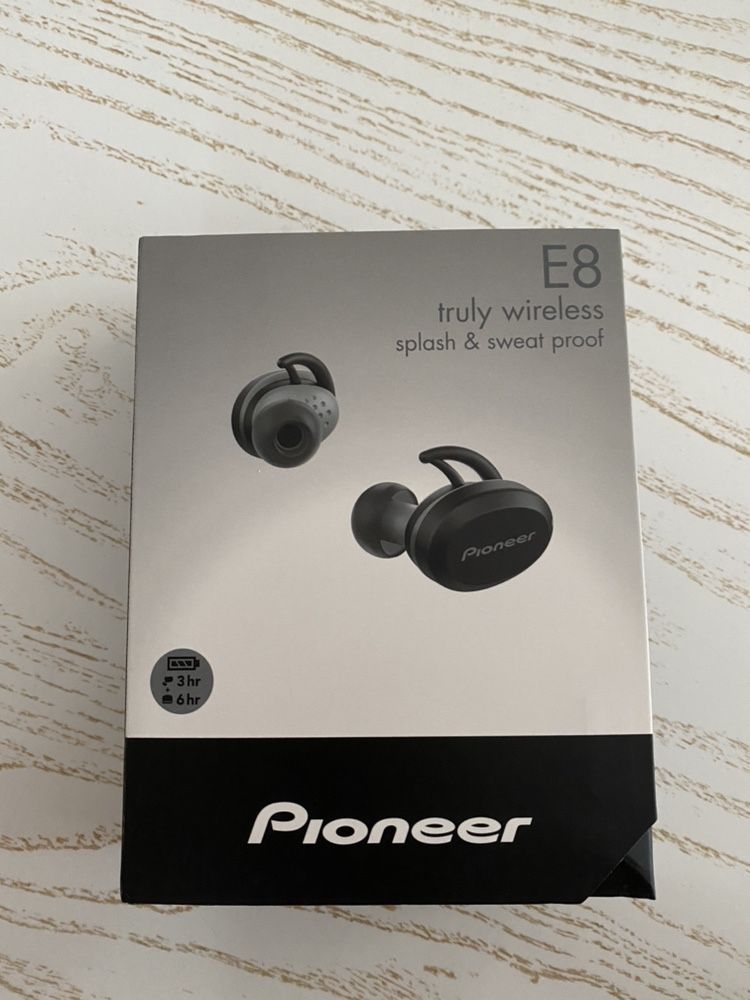 Бездротові навушники Pioneer E8