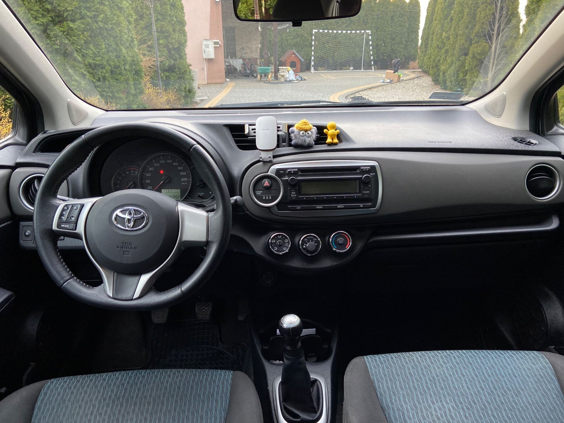 Toyota Yaris Sprzedam Toyote Yaris silnik 1.0, 2012 r.