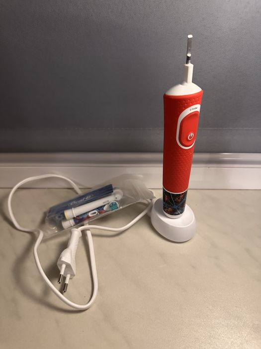 Электро зубная щетка Oral-b SpiderMan
