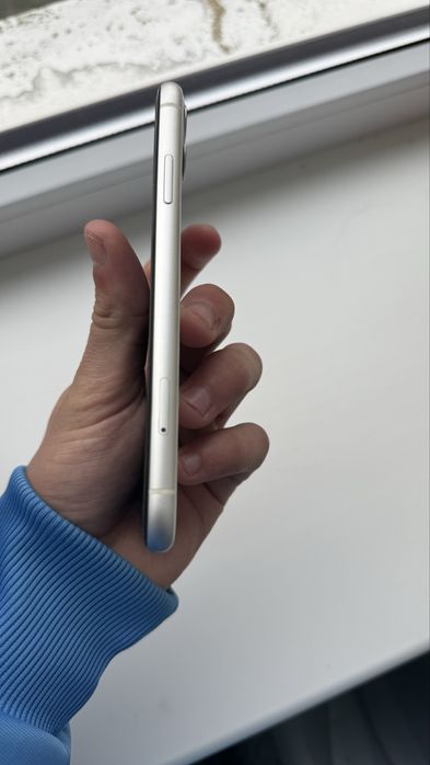 iPhone 11 б/у 128gb