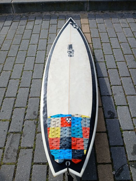Surfboard Fish Tail 5'9 JS Industries